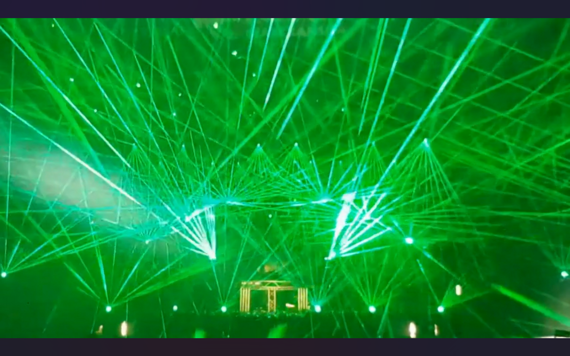 pokazy laserowe - belleton.