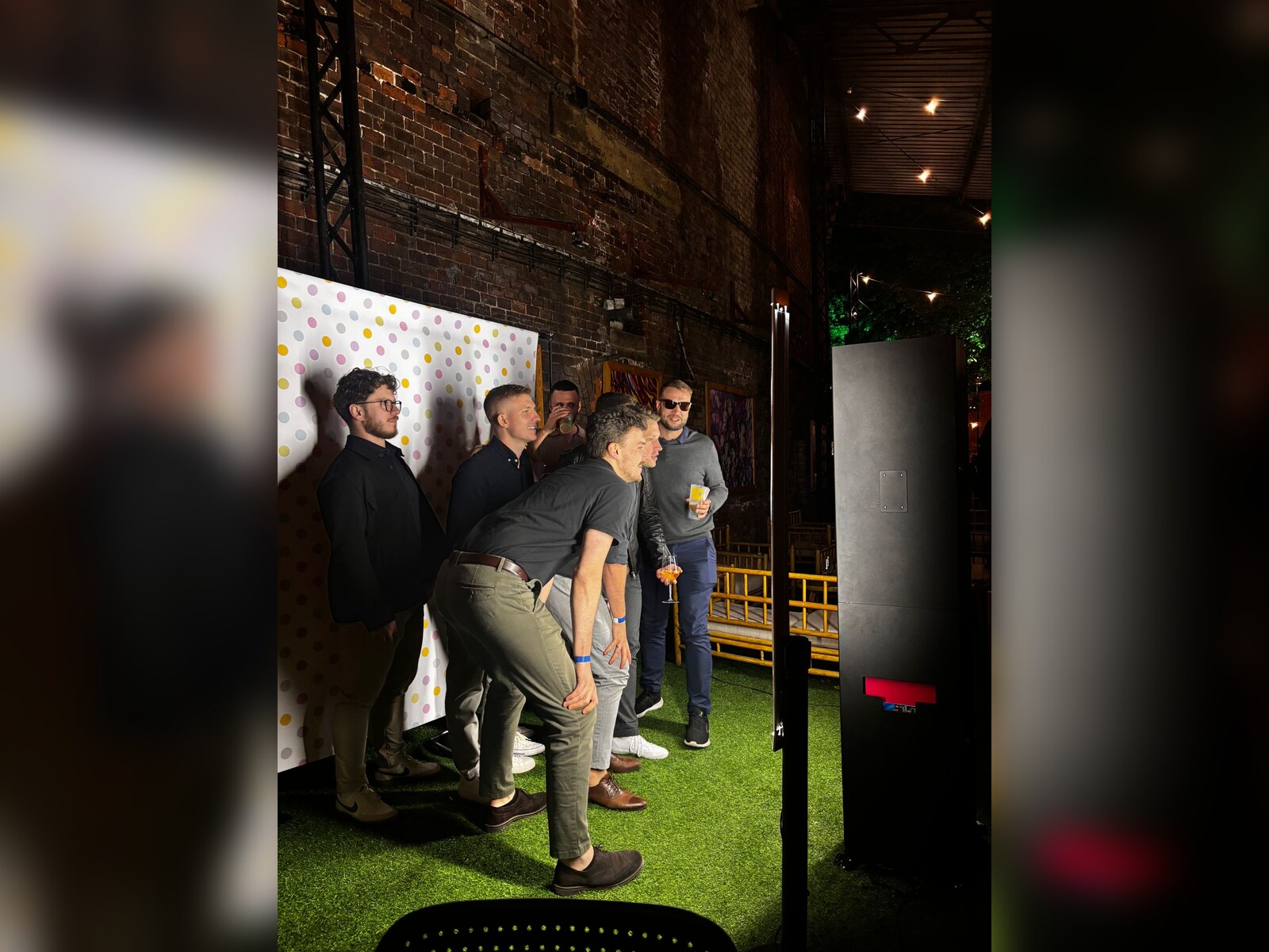 Fotobudka, fotolustro i efekty na wesele i event firmowy - Kraków i Małopolska | Fun360
